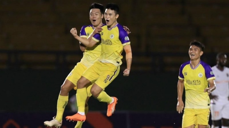 Hà Nội FC: Đã đến lúc buông Cúp C1 và dồn sức cho V-League